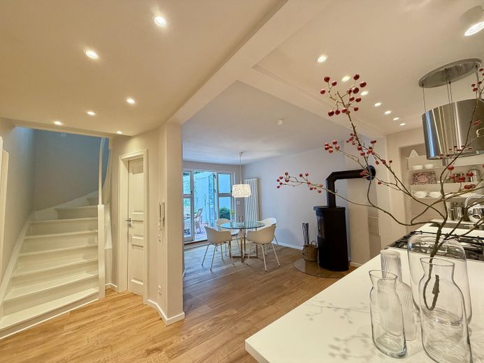 Liebevol moderniseerde rijwoning in Bremer stijl in Bremen, Hastedt – Wohnküche
