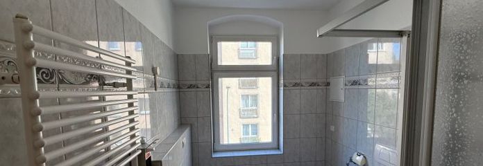 Piękne, małe mieszkanie 2-pokojowe z balkonem w Greiz (WE06)