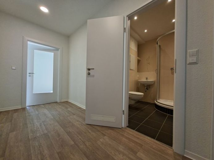 3-Raumwohnung mit Balkon und Dusche – Foto 1