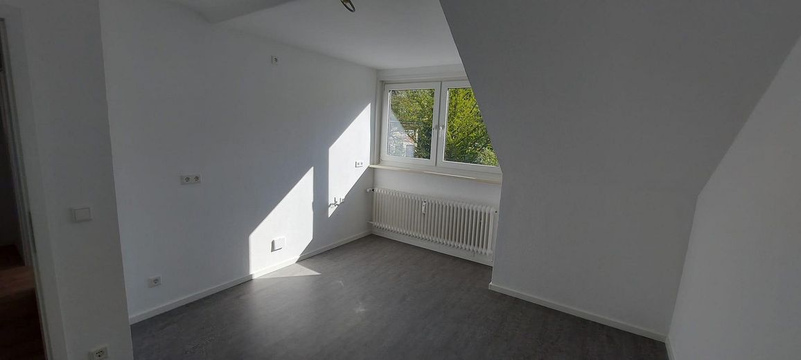 Schöne renovierte 2- Zimmerwohnung – Küche