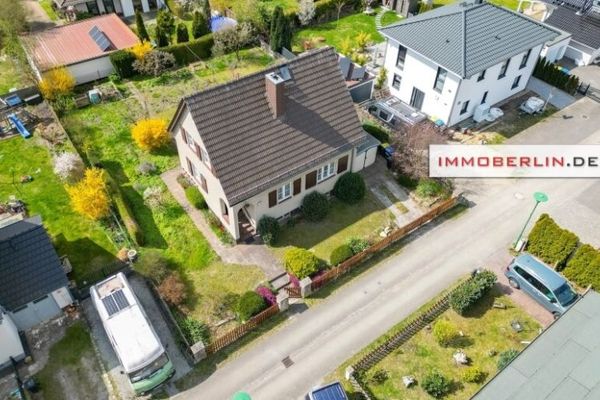 IMMOBERLIN.DE - Характерний будинок з потенціалом і південно-західним садом у сімейному районі