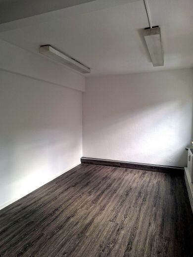 Sofort startklar: 120 m² Büro-/Praxisetage in Bestlage Borbeck - nur 2 Gehminuten zu Markt & Bahnhof – Büro 2