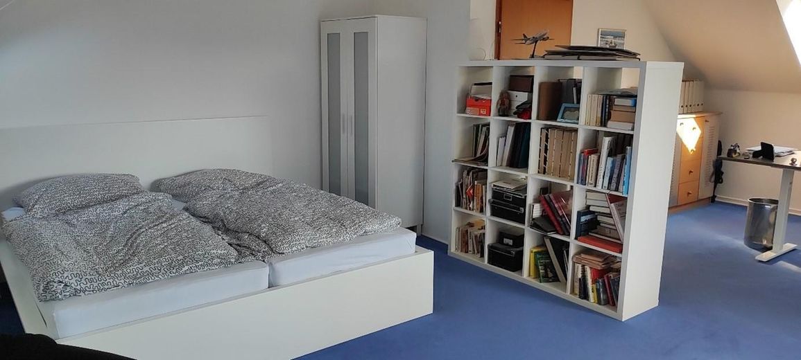 Einfamilienhaus (freistehend) mit Einliegerwohnung – Zimmer 2 DG