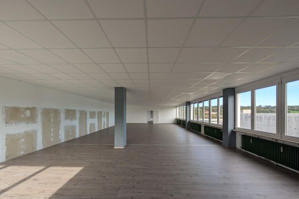 Ampio ufficio nella zona industriale di Passau-Heining