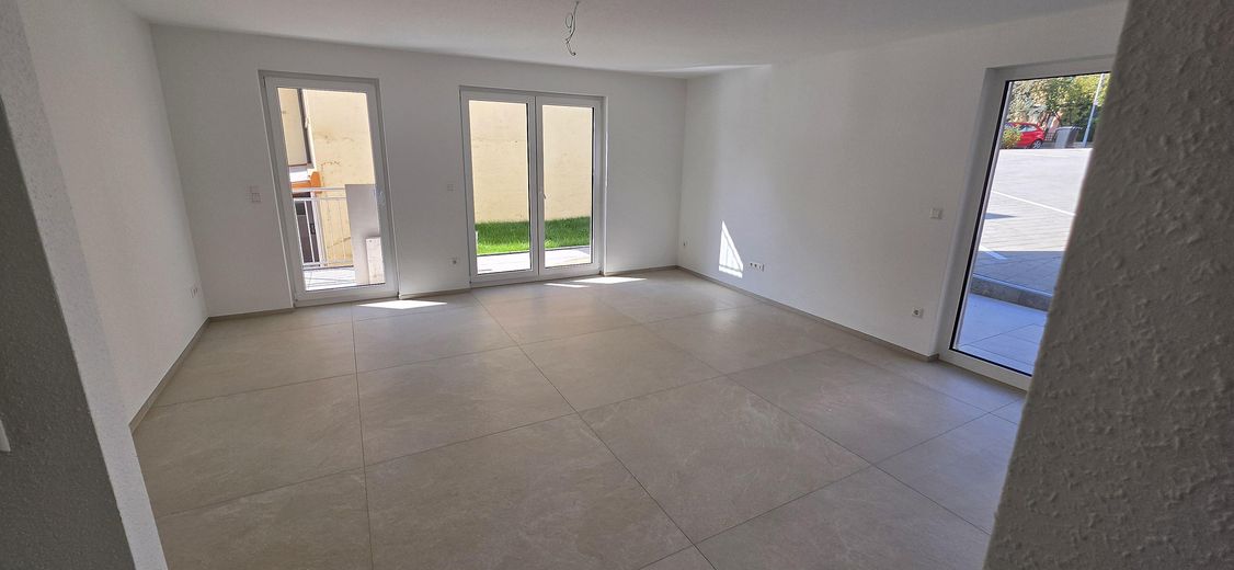 Ingersheim’de geniş, 4 odalı yeni daire – Wohnzimmer