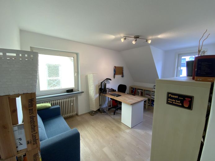 Wymarzone, słoneczne mieszkanie 3-pokojowe, duży balkon od południa, po remoncie, w najlepszej centralnej lokalizacji – Blick in das Arbeitszimmer