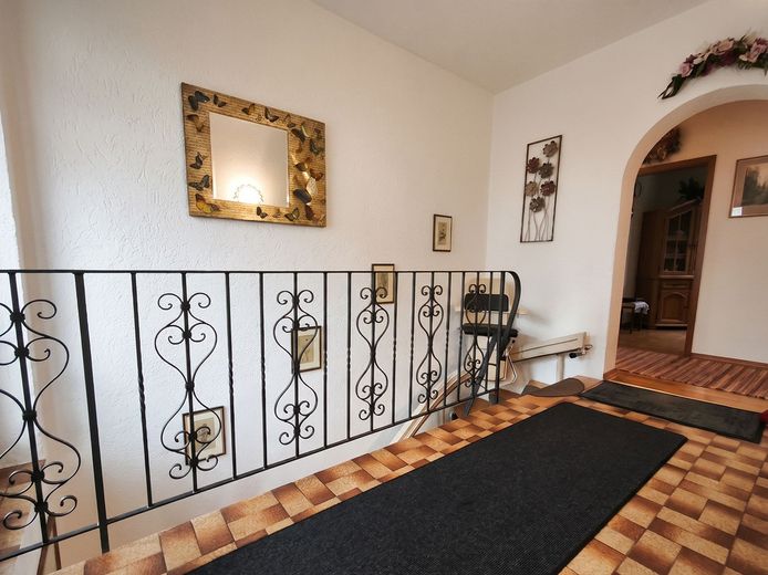 6-Zimmer-Einfamilienhaus in Ruderting mit Pool & Blick ins Grüne – Foto 15