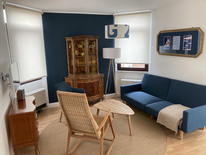 Gemütliche Ferienwohnung in Dahme mit Meerblick – Wohnzimmer