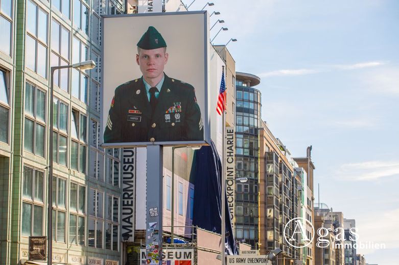 Helle 2 Zimmer Wohnung mit ca. 78m², EBK, Concierge und Gym in Berlin-Mitte! – Checkpoint Charlie