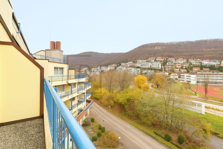 Kompaktes Mikro-Apartment mit Balkon in direkter Nähe AlbThermen Bad Urach – Balkon