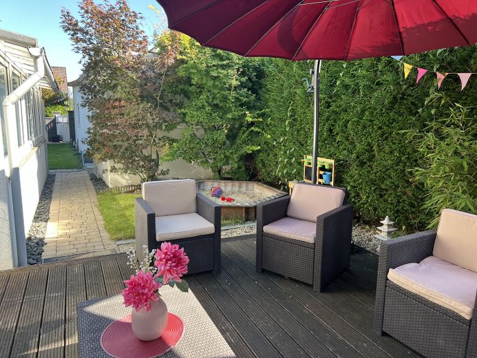 freistehendes EFH mit Wintergarten, Sauna, schönem Garten, OHNE Makler – Photo 5