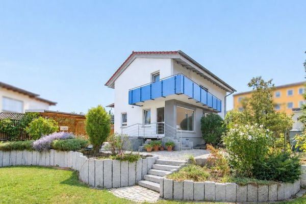 Atractiva casa unifamiliar con 5 habitaciones, jardín y cerca del Rin