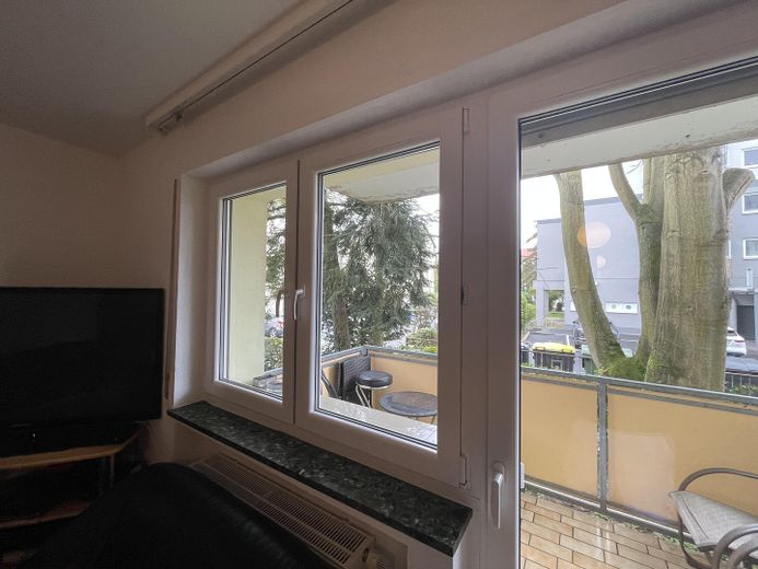 Neue, isolierverglaste Fenster