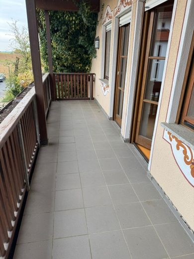 Balkon OG