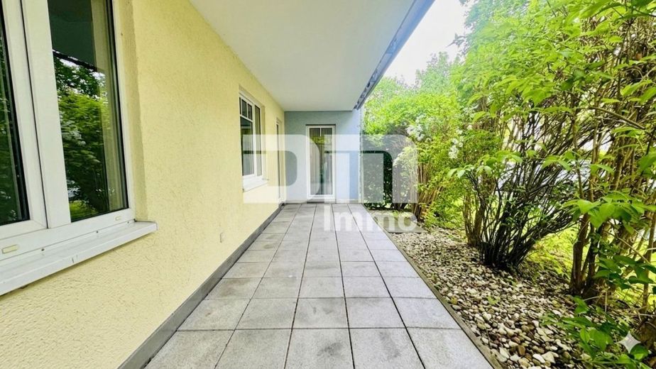 Großzügige altengerechte EG 4-Zimmer Wohnung mit großer Terrasse und Stellplatz – Terrasse