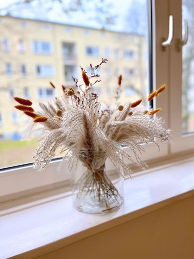 Schlafzimmer / Bedroom