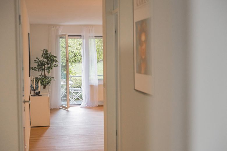 2-Zimmerwohnung in Reutlingen-Hohbuch (nahe FH) - frisch renoviert, modern, hell, Balkon/Garten – Flur