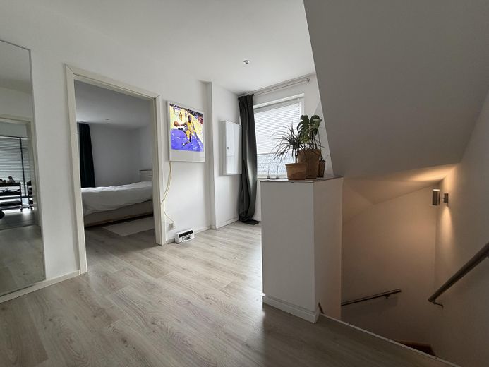 Saniertes EFH in Sasel – Garten, viel Platz, Wald-Nähe – Flur OG