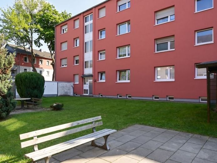 Modernisierte 3-Zimmer Wohnung mit Balkon und Garage nahe Stadtzentrum – Foto 1