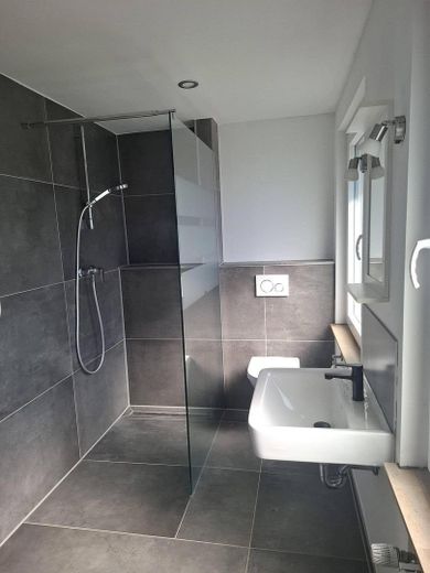 Maisonette daire, 5 oda+mutfak+2 banyo, balkon+çatı terası, Bielefeld-Senne’de sakin konut bölgesi – Bad2