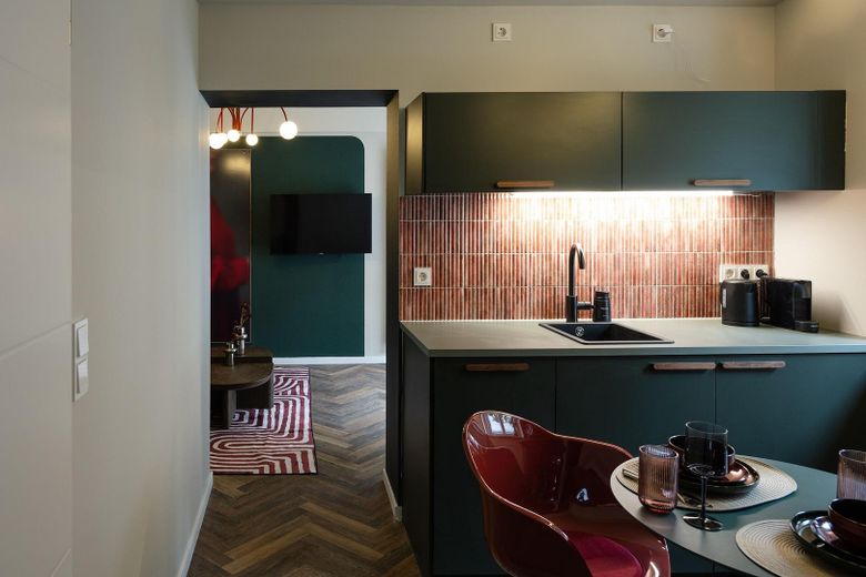 Splendido appartamento per vacanze a Prenzlauer Berg Modern Red – Küche Modern Red