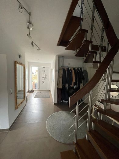 Affascinante casa unifamiliare con bel giardino a Groß Schwülper – Foto 7