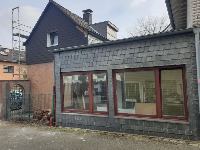 Giebelseite rechts Vorraum