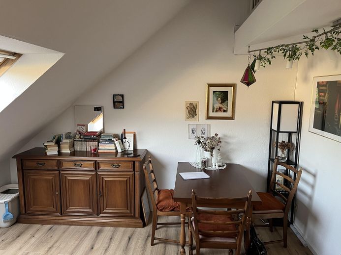 Vermietete Maisonette in Essen "WE176" | 6,30 % Bruttorendite | provisionsfrei | Paketoption – Wohnbereich Blick 3