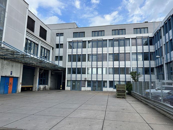 Centrum Lekarskie i Zdrowotne „Altes Schmelzwerk” – powierzchnie gabinetowe we Friedrichshafen – Zdjęcie 8