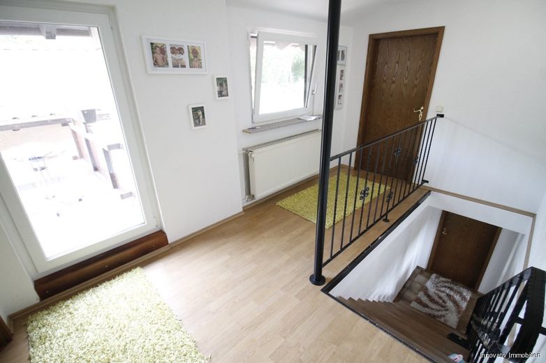 Tolles Zweifamilienhaus direkt am Rodenhofer Naturschutzgebiet – Flur DG