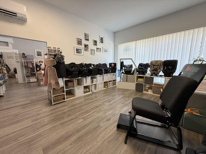 150 m² | 1.990 € netto | Praxis, Büro oder Laden | Klimatisiert | Barrierefrei | 3 Stellplätze – Foto 7