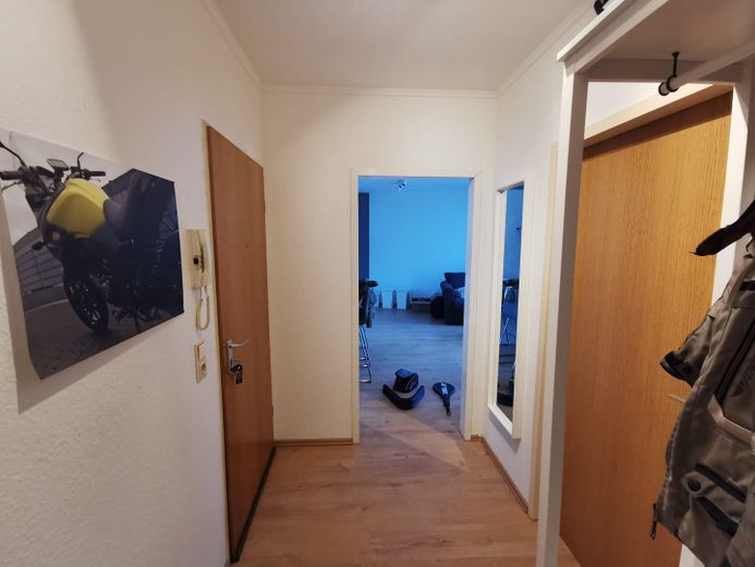 Diele Richtung Wohnbereich