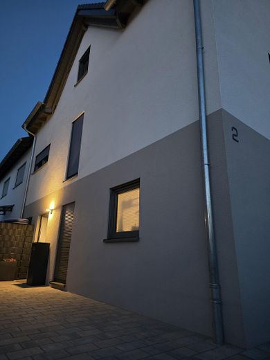 Exklusiver Rückzugsort in Speyer: 191 m² Raumkomfort & Vollklimatisierung provisionsfrei – Foto 1