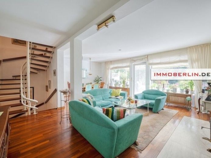 IMMOBERLIN.DE - Toplage! Charmantes Einfamilienhaus mit wunderbarem Südgarten – Foto 1