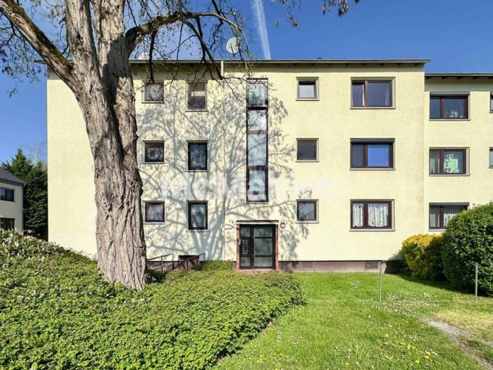 Bezugsfrei! Helle 2-Zimmer-Eigentumswohnung mit Balkon in Köln-Sürth – Foto 1
