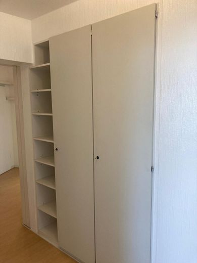 Flur 1. Schrank