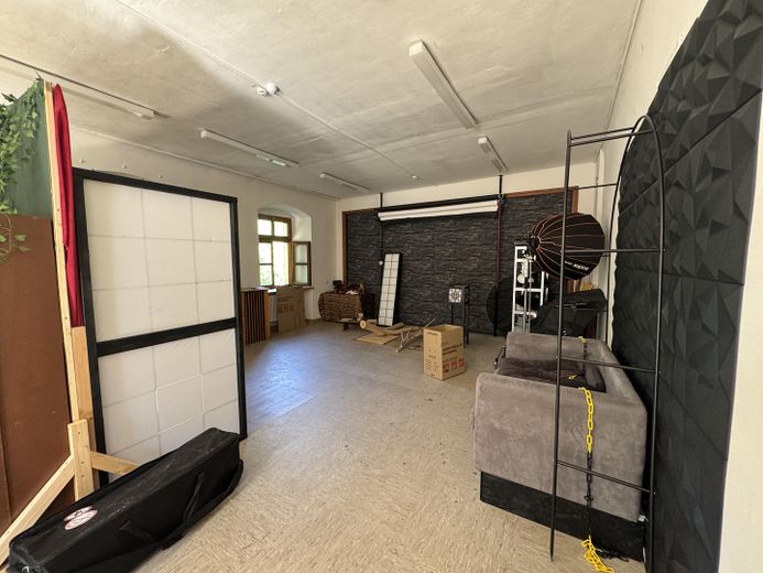 55 m² Gewerberaum – große Fenster & 3 m Raumhöhe – nur 275 € monatlich – Foto 8
