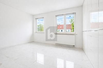 FRISCH SANIERTES FAMILIENGLÜCK – 1777027043_e7b513e.jpg