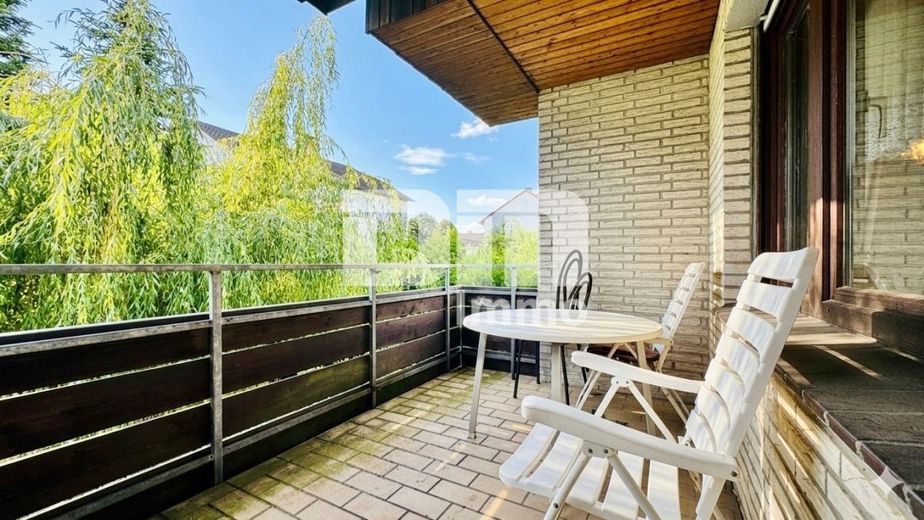 (R)eserviert!Großzügiges Einfamilienhaus in begehrter Lage mit Balkonen und Traumgarten – EG Balkon 1