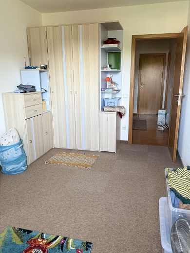 Schönes Haus mit Garten in Ratingen und Garage – Kinderzimmer Schrank