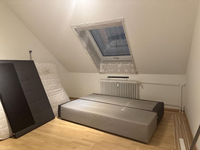 offene Besichtigung - Samstag 17-18 Uhr - 4 Zimmer ETW inkl. Garage – Zimmer4
