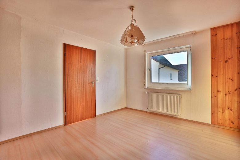Provisionsfrei ! Großzügiges Mehrgenerationenhaus, Doppelgarage & Anbau in Freigericht – Foto 23