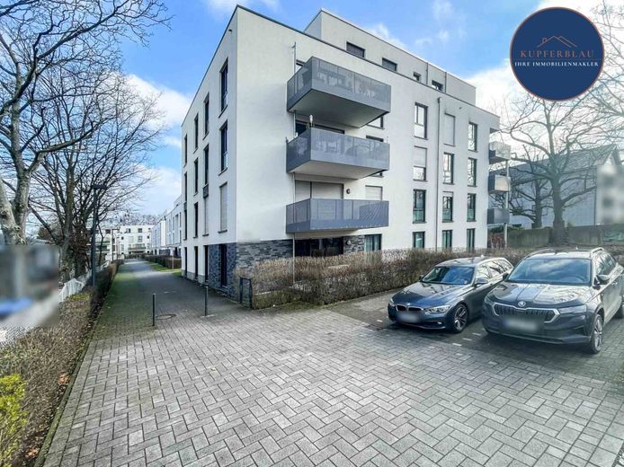 Moderne 2-Zimmer-EG-Eigentumswohnung mit Terrasse und Stellplatz in Bonn-Hochkreuz – Außenansicht