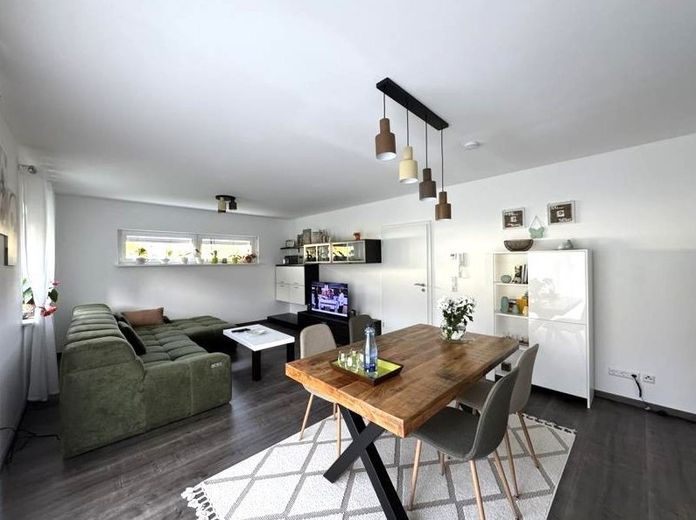 Provisionsfreies Einfamilienhaus (Baujahr 2024) mit PV-Anlage – Option auf 1,87% Kreditübernahme – Wohnen+Essen