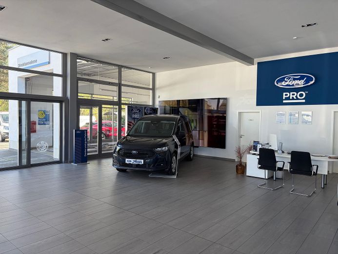 Showroom- und Serviceimmobilie mit ESG-Standard und hoher Frequenz – Ausstellung mit Direktannahme