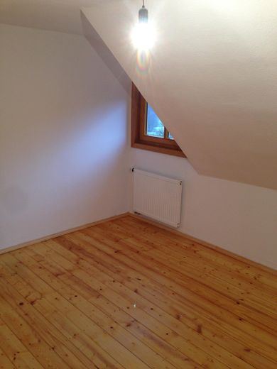 Einfamilienhaus mit Einliegerwohnung in Premium-Revitalisierung – Bsp. Schlafen DG