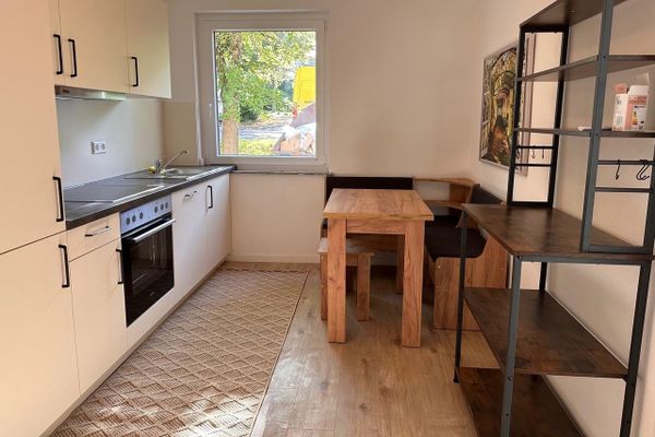 Komplett Möbelierte 3 Zimmer Wohnung