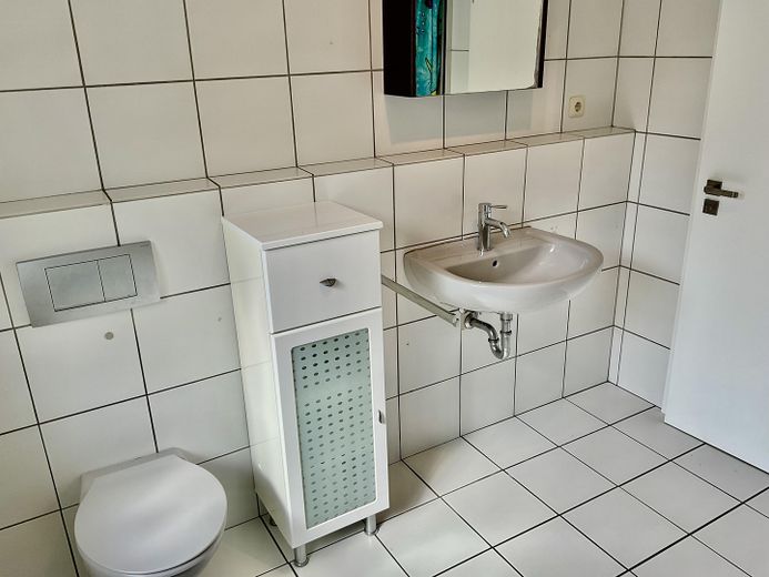 Neuer Preis! v. Privat  3-Zi. mit Garten in Brinkum, Stuhr – Bad 7,42 m² 