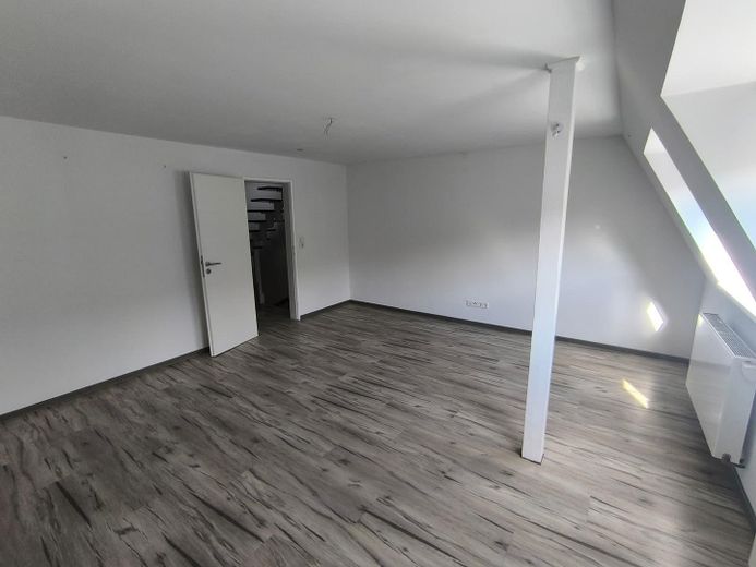 Modernisiertes Reihenmittelhaus in Ronnenberg in ruhiger und zentraler Lage – Schlafzimmer