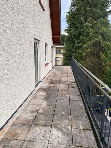 Mieszkać tam, gdzie inni spędzają urlop – 2-pokojowe mieszkanie bezpośrednio przy parku zdrojowym w Bad Orb – Zdjęcie 10